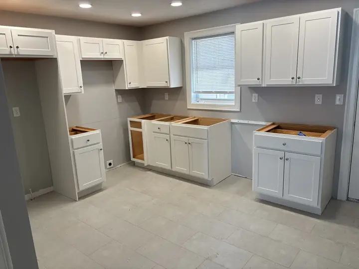 Kitchen cabinet installation by Tauro Builders